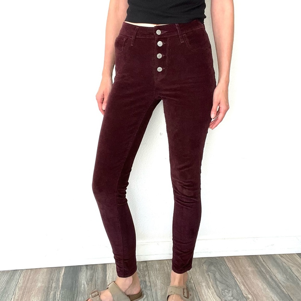 Levi’s Burgundy Corduroy High Rise Skinny Jeans 26